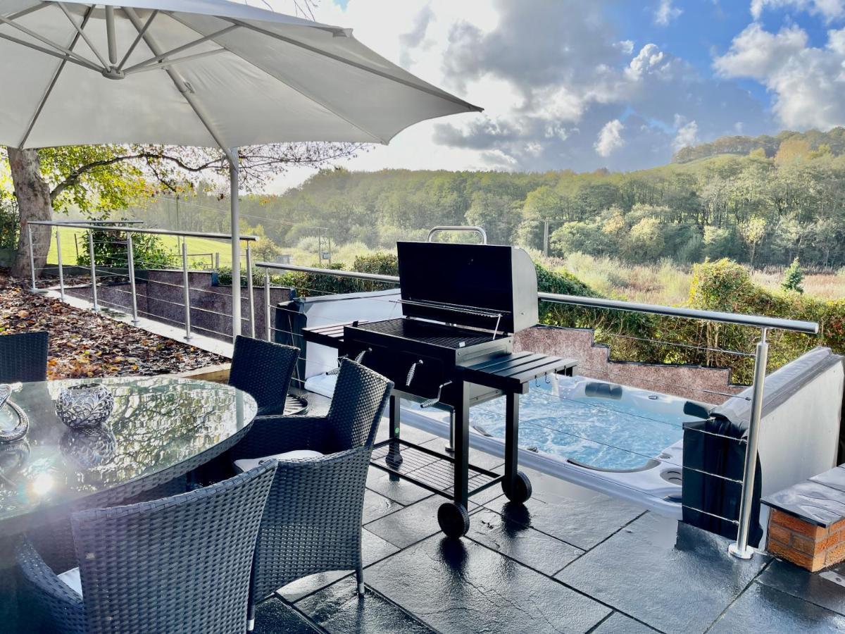 Tollgate House - Luxury Cozy Cottage - Huge Hot Tub - Alton Towers تشيدل المظهر الخارجي الصورة